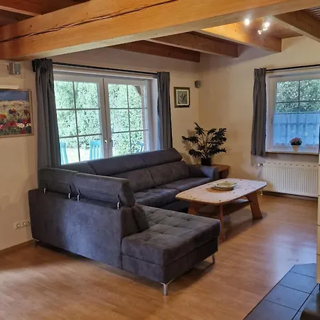 Ferienhuus Bossel בית נופש *